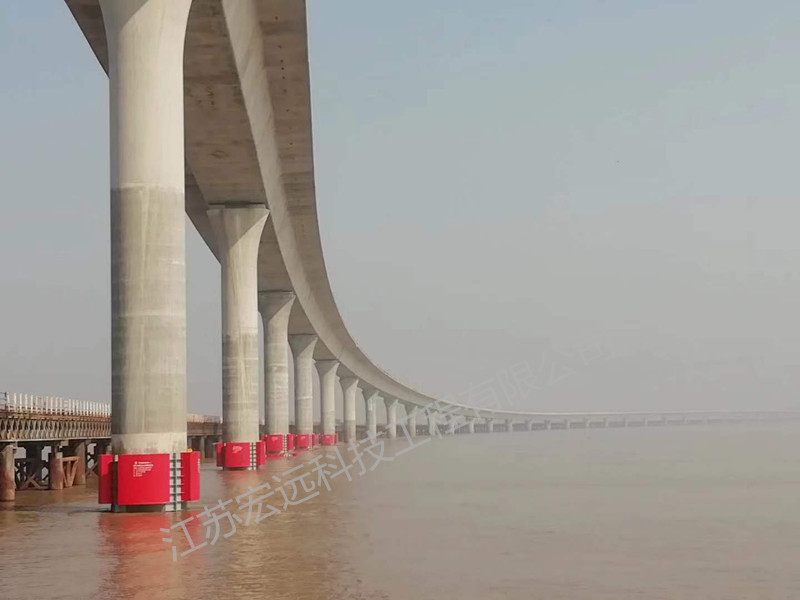 浙江省 岱山县鱼山大桥防撞护舷